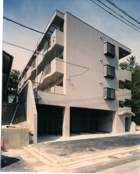 瀬戸市西松山町　SKマンション 